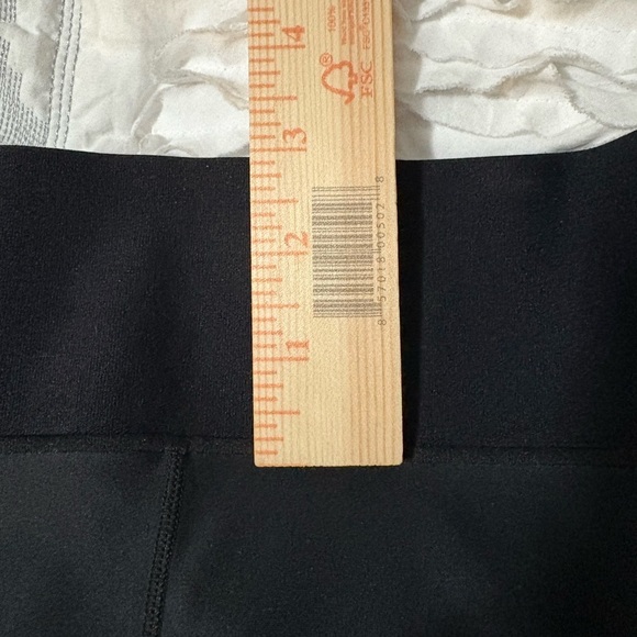 Ultracor Premium performance leggings. Digitally printed “sequined lace” design - Picture 16 of 16